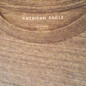 AMERICAN EAGLE T SHIRT